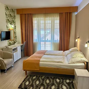 Hotel Negy Evszak